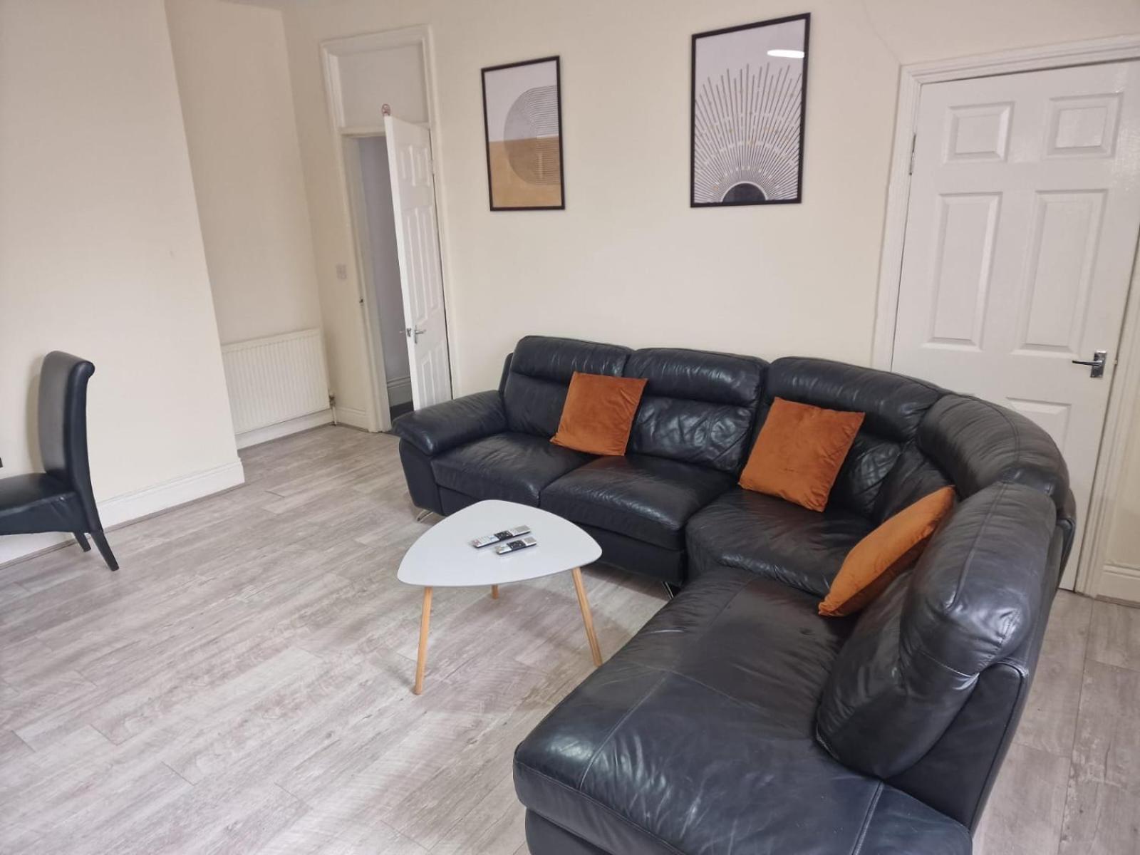Laluna One Bedroom Apartment Newcastle ภายนอก รูปภาพ